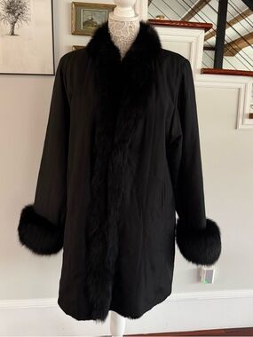 ST. JOHN Reversible Black Coat Silk Rabbit & Fox Fur L